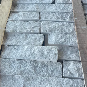 Austin White Corner Veneer 4"